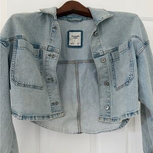 Abercrombie & Fitch Light Blue Short Denim Jacket